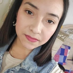 Meet your Posher, Manuela